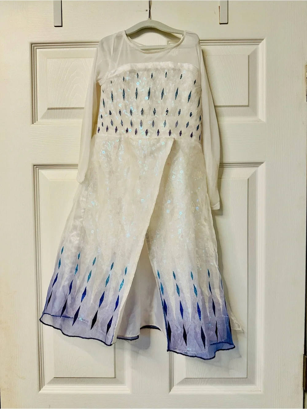 Disney ❄️ Elsa ❄️ Frozen 2 sequin costume dress
